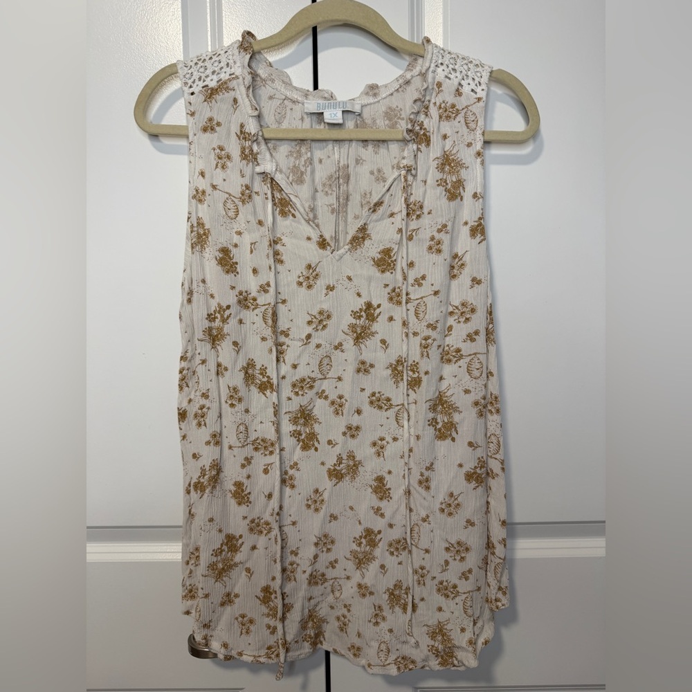Bunulu Cream Floral Sleeveless Boho Tunic Top Women’s 1X Lace Trim